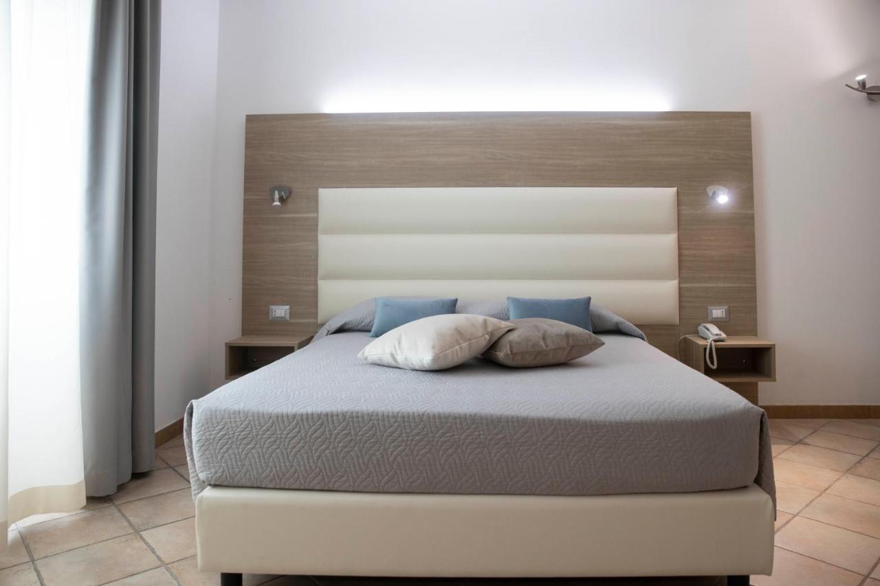 Pegasus Hotel Sassari Esterno foto