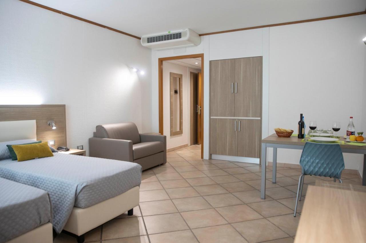 Pegasus Hotel Sassari Esterno foto