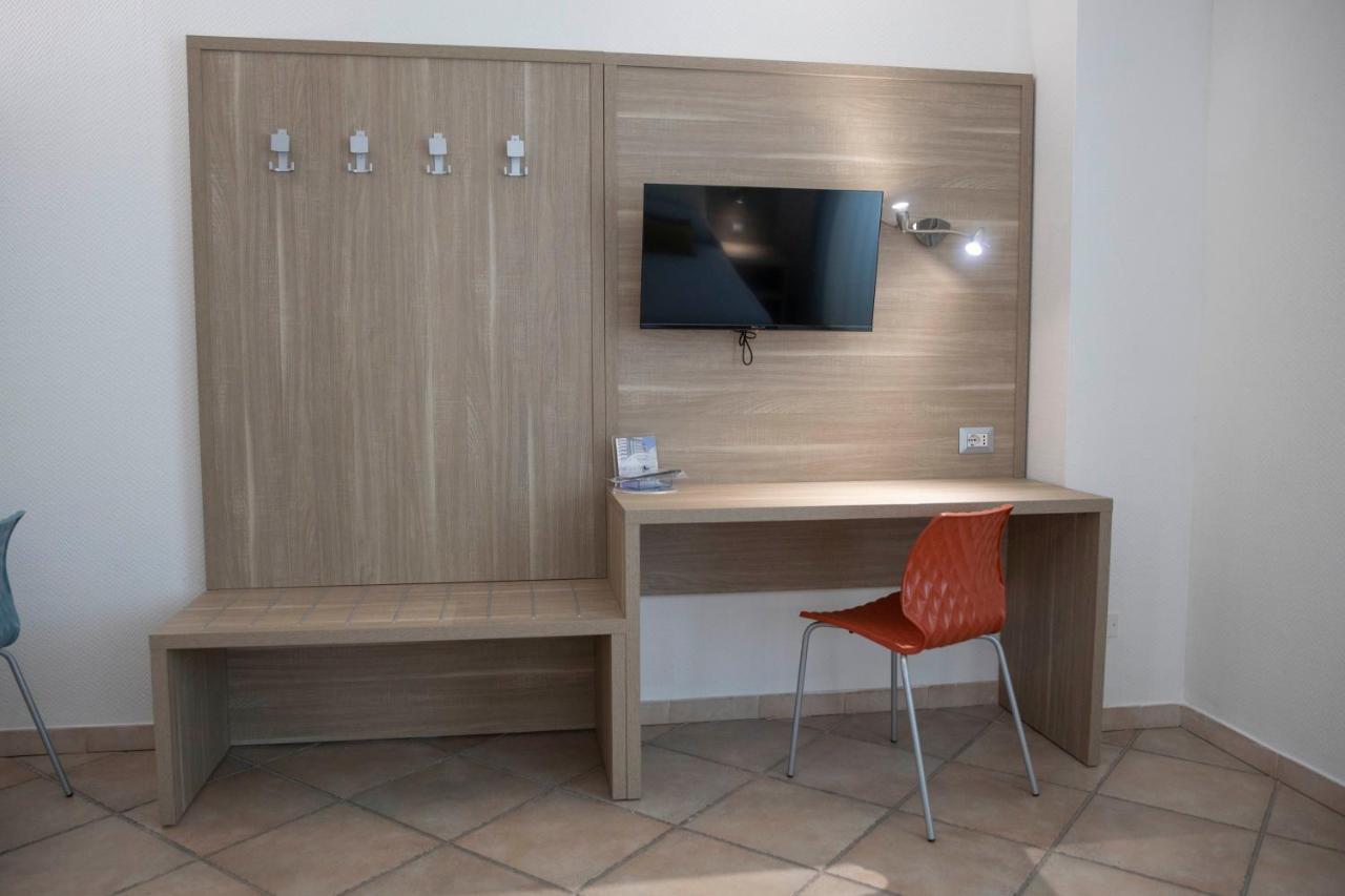 Pegasus Hotel Sassari Esterno foto